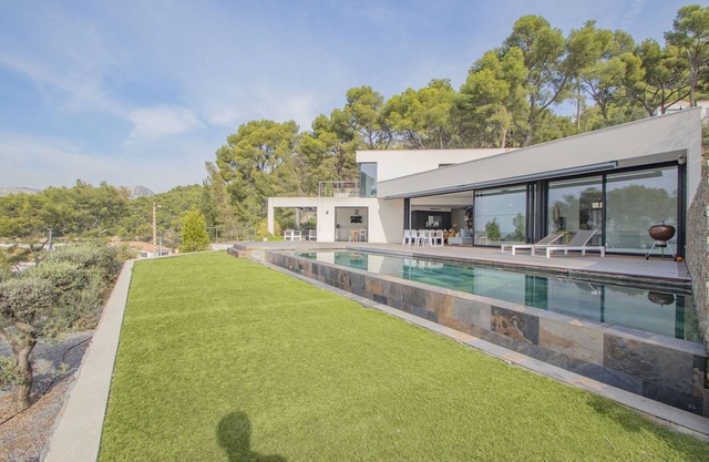 Villa Moderne Piscine vue mer 6 Personnes Quartier Residenciel Faron