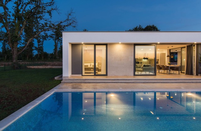 Villa Naos *
