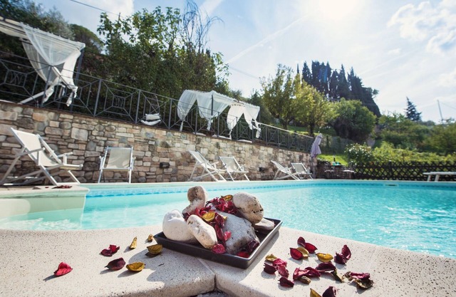 Villa Nuba,Bonfigli apt. - Spa room,fire place,wifi,pool with salt-heated water