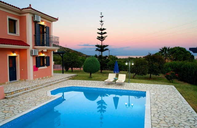 Villa NYX - Outstanding Villa, Private Pool, Free WiFi, A/C, close to facilities