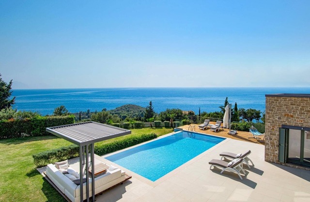 Villa Orizontas by Villa Plus