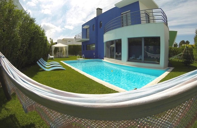 Villa Palmela in Serra da Arrábida