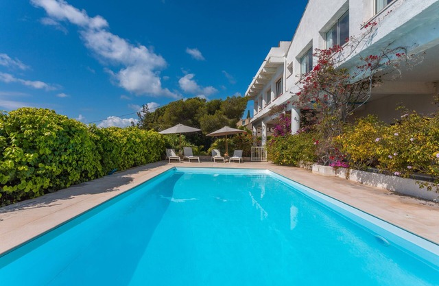 Villa "Paradis" with Sea View, Private Pool & Wi-Fi