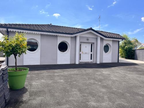 villa patio proche centre ville