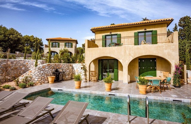 Villa Pelagia - Two Bedroom Villa, Sleeps 4