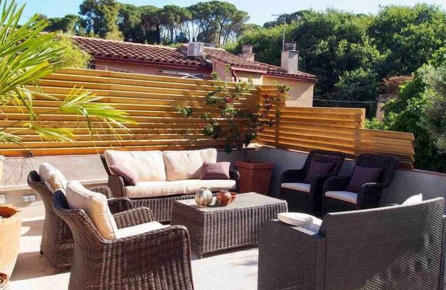 Villa Peralta Girona City w above ground Pool