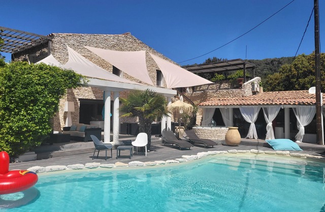Villa Petra Bianca Private swimming pool. 10 minutes walk from Bonifacio harbour.