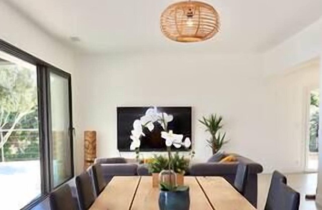 Villa Piiazo Magnifique Villa vue mer -La Garderie