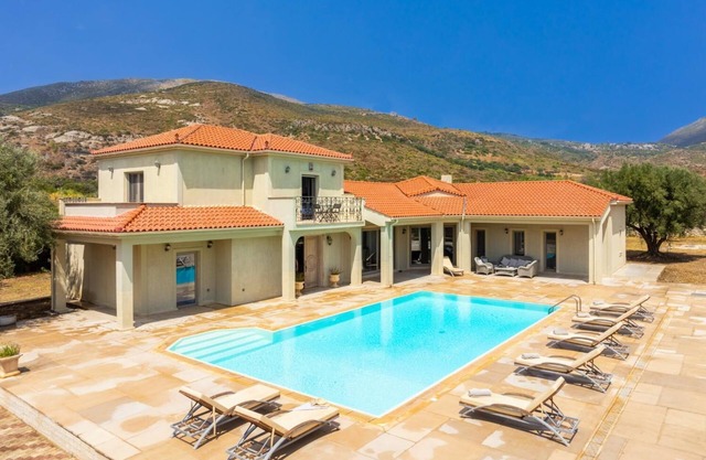 Villa Pomegranate Tree