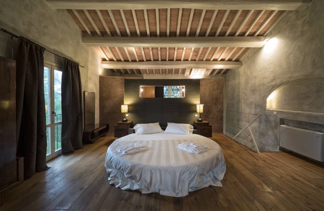 Villa-Premium-Ensuite with Shower-Garden View
