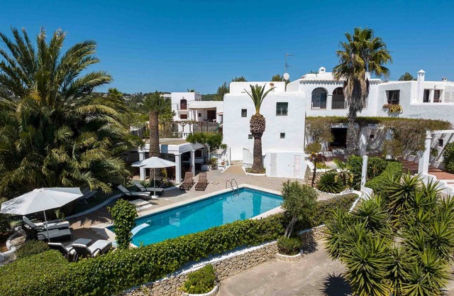 VILLA PUIG BLANC