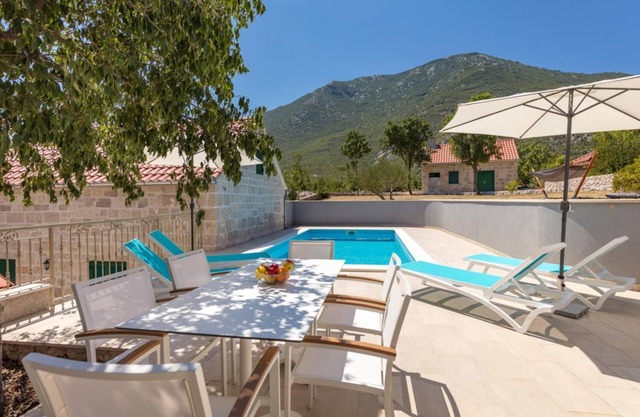 Villa Roglic - Four Bedroom Villa, Sleeps 8