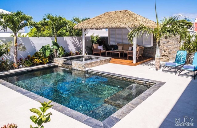 VILLA ROSAYA*