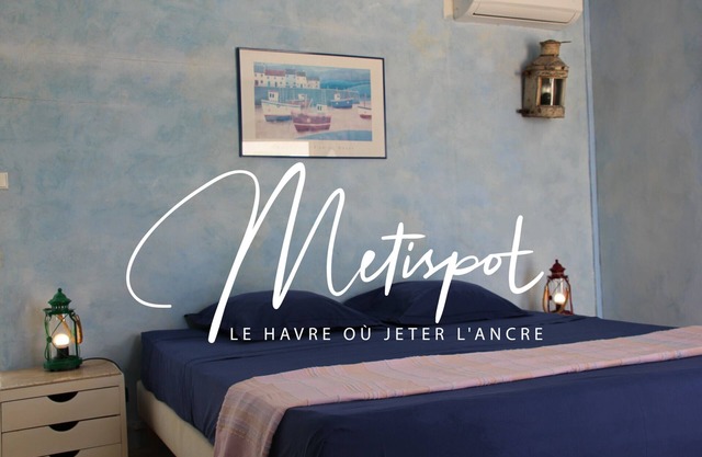 Villa-Superior-Private Bathroom-Sea view-4 étoiles city break lux