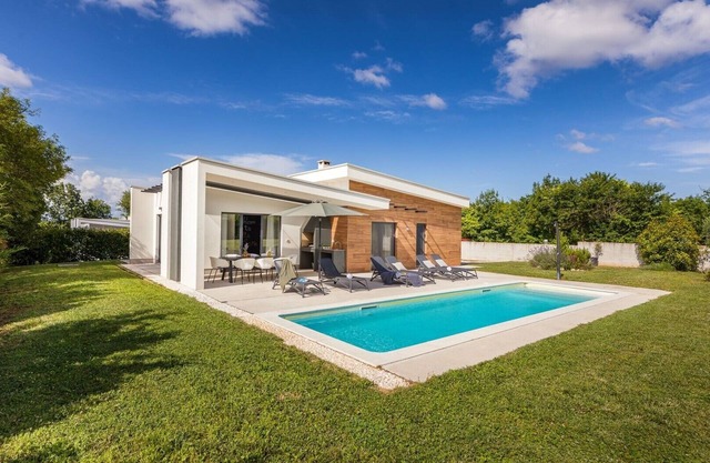Villa Sama - Beautiful modern built villa with pool in Central Istria