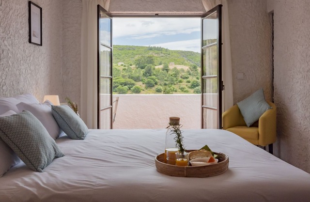 Villa Santiago, Sesimbra charming villa escape