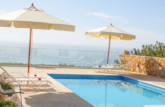 Villa Seabreeze - Amazing Views - Private Pool