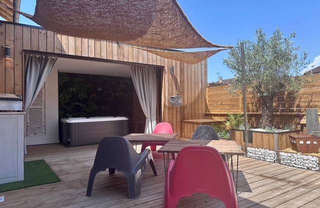 Villa Sirey & SPA - Design - Centre-ville - Jacuzzi & Sauna