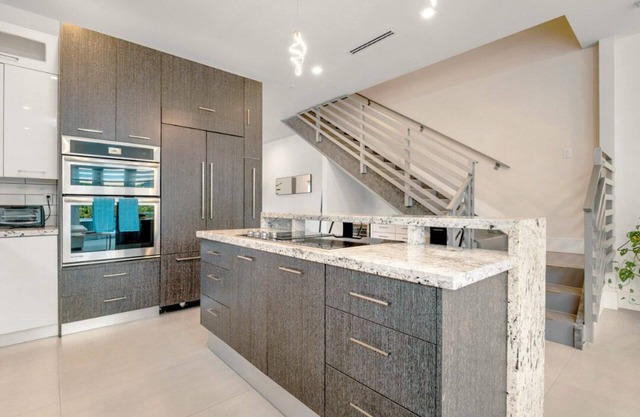 Villa Solara Grove by Solu: Luxury, Gated, Free Parking