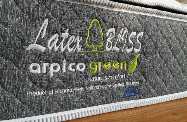 Villa Sooriya Weaving