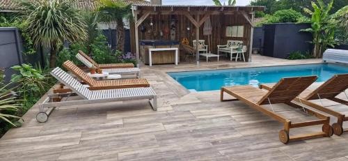 Villa spacieuse avec piscine à Mios