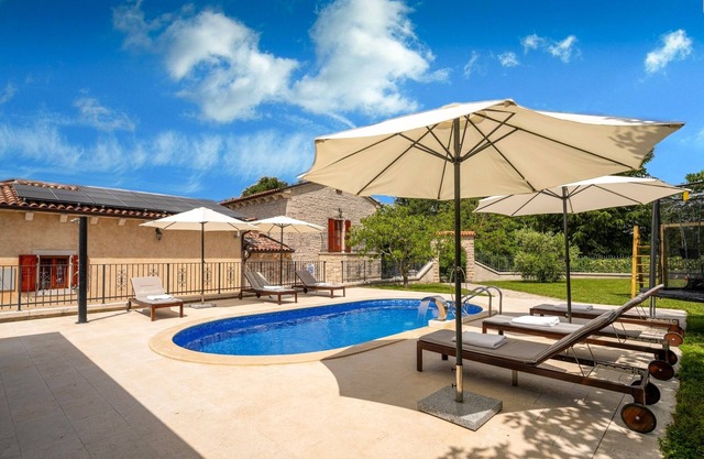 Villa Stauri (Istria - Žminj)