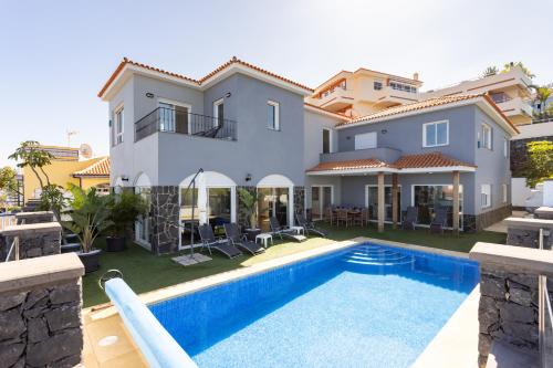 Villa Syrah