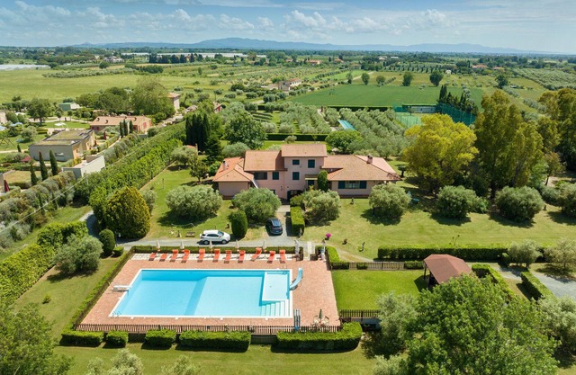 Villa "Tenuta Vallegaia" with sea view, private pool and Wi-Fi