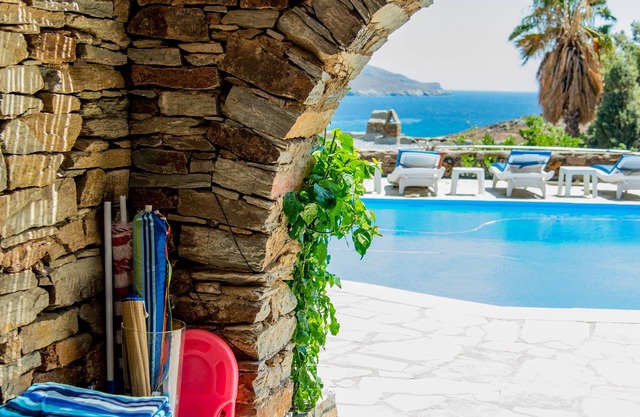 Villa Tereza, 3-Min Walk to Koundouros Beach Waves