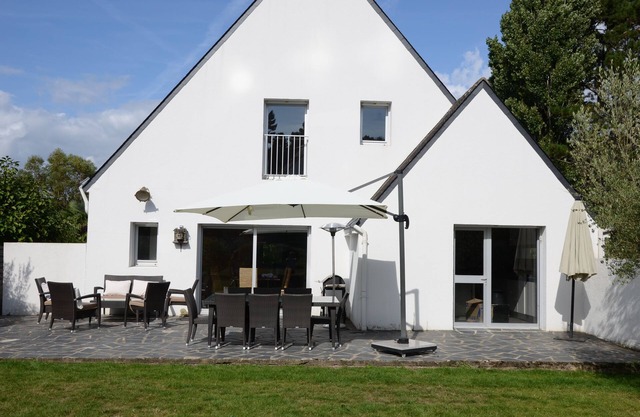 Villa Trinité-sur-Mer. 12 pers. Family home. Walking port. Regatta formulas