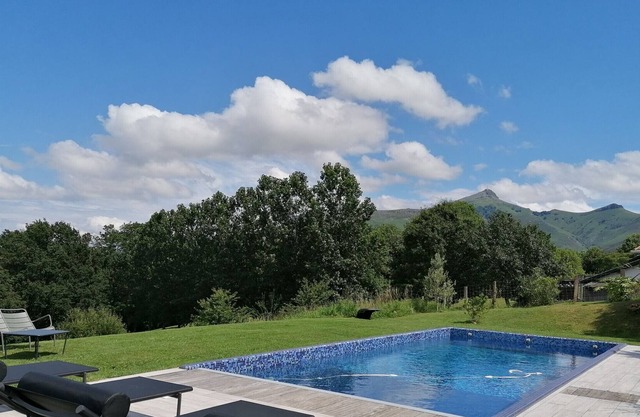 Villa Urrugne, 4 bedrooms, 8 persons