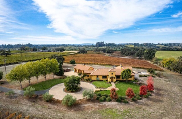 Villa Valentina: A Taste of Tuscany in the Heart of Sonoma Wine Country
