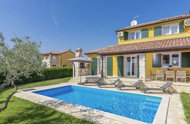 Villa Villanova in Nova Vas - Haus für 6 Personen