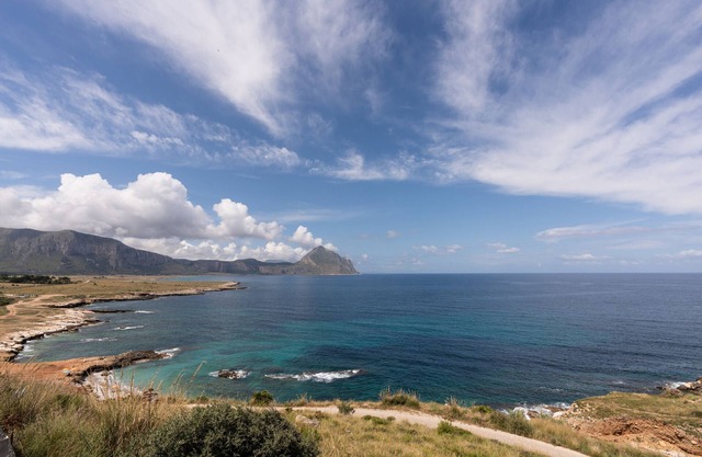 Villa "Villino Maria' with Mountain View, 2 Private Terraces & Wi-Fi