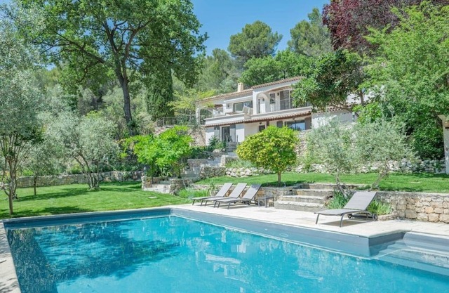 VILLA VOGA- Luxury family holidays Aix-en-Provence