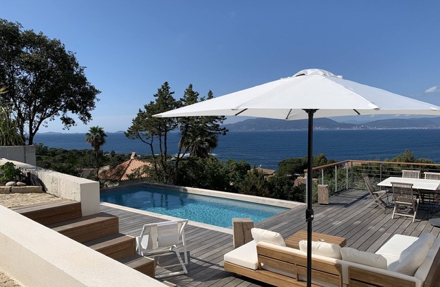 Villa, vue Exceptionnelle à 5 Minutes à Pied de la Plage de Portigliolo