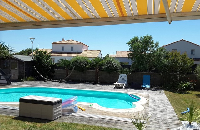Villa with indoor pool near sea