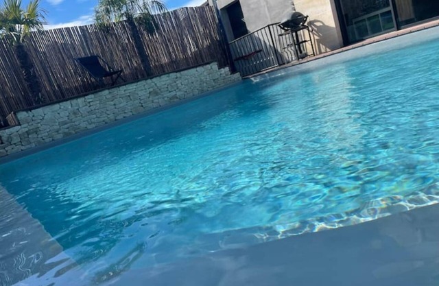 Villa with Pool - 15 Min Paris - 30 Min Disney