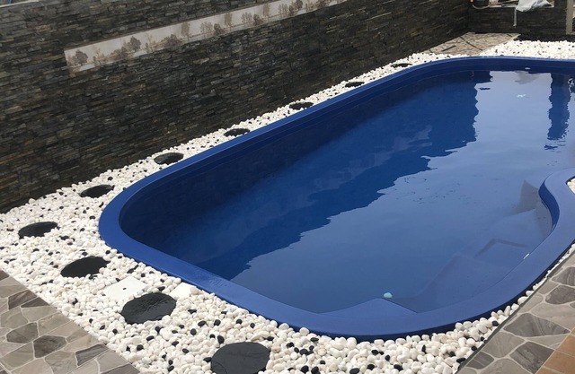 Villa with beautiful swimming pool and hydro-massage jets