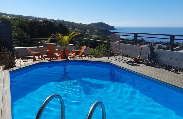 Villa with beautiful sea view and pool