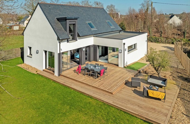 Villa with heated indoor pool, south brittany, fouesnant les glénan