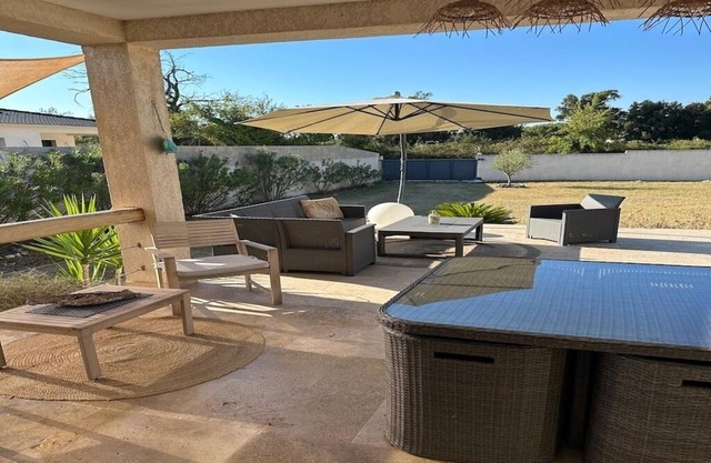 Villa with jacuzzi near the beach of Solaro and Solenzara