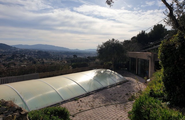 Villa with pool and garden