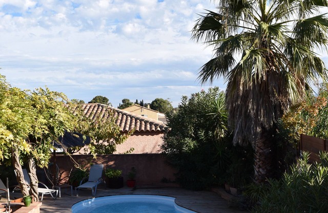 Villa with pool in Catalan country