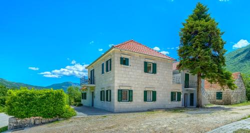 Villa Župa Relaxing Escape Near Baška Voda with Heated Pool