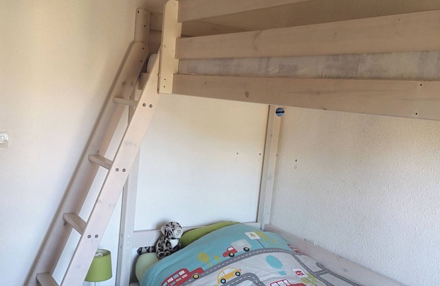 Village house with beautiful outdoor space, 5 min from the beach.