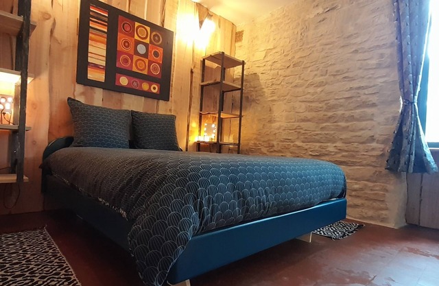 Village house with small salon for wellness, relaxation and escape!