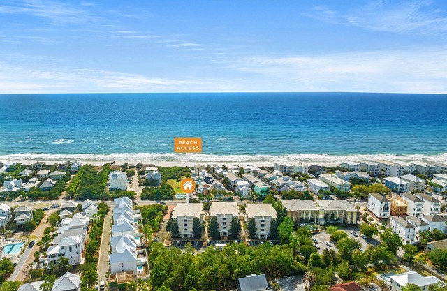 Villas at Seagrove - Walk to Beach, Pool, Free Golf Daily, 2 Bikes Incl, Slps 10