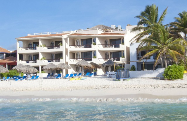 Villas DeRosa-Two bedroom beach front condo on the beach of Aventuras Akumal