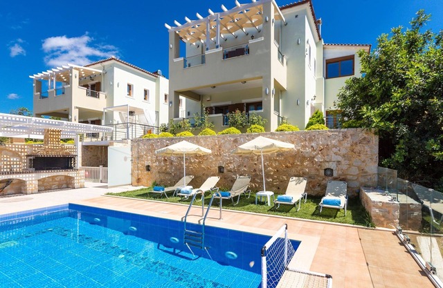 Villas in Crete with Private Pool & Beaches